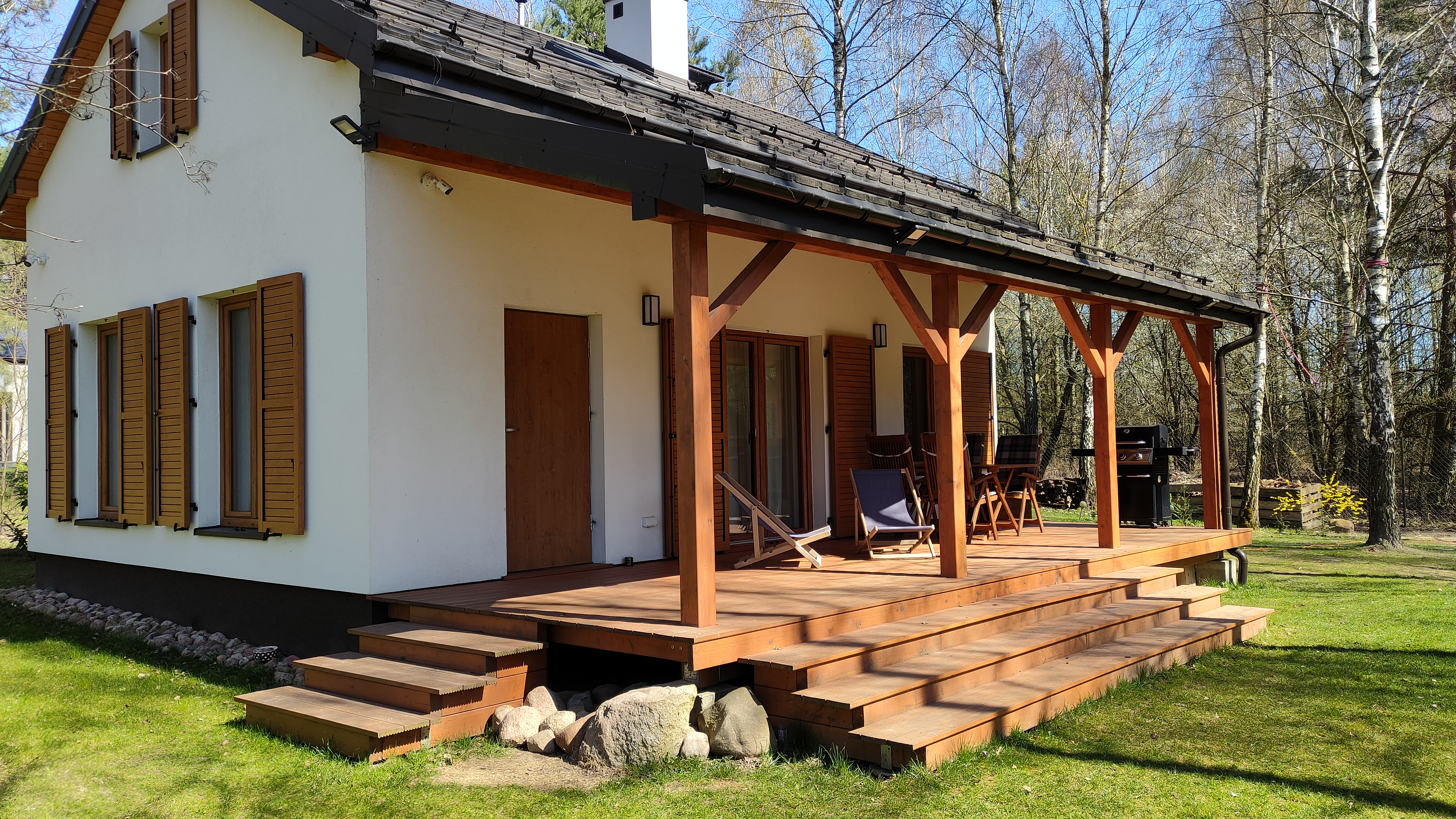 Dom Lisisko – widok z ogrodu